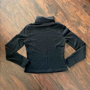 Jr’s Long sleeved turtle neck cropped top